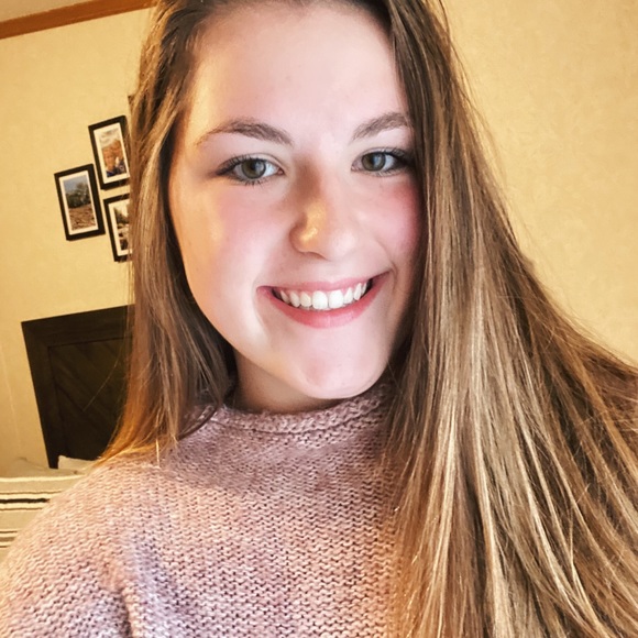 Meet your Posher, Michaela - Picture 1 of 1